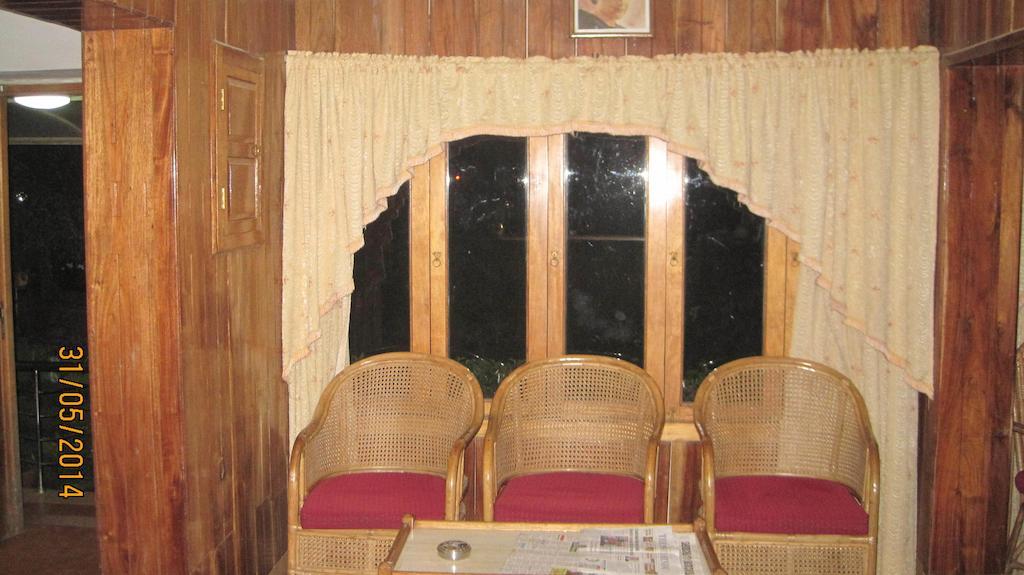 Poopada Hotel Munnar Buitenkant foto